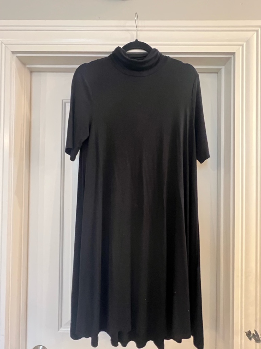 Karen Kane flowy black dress